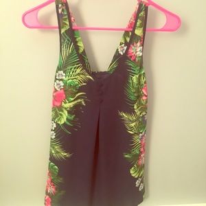 Flowered Tank Top with Bow on Back